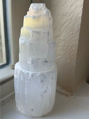 Selenite Tower Crystal Lamp - White